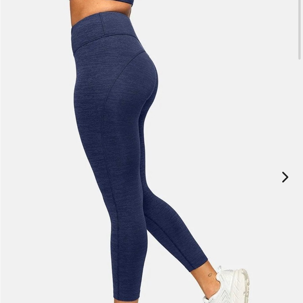 Outdoor Voices Techsweat Flex Leggings in Baltic (size M)